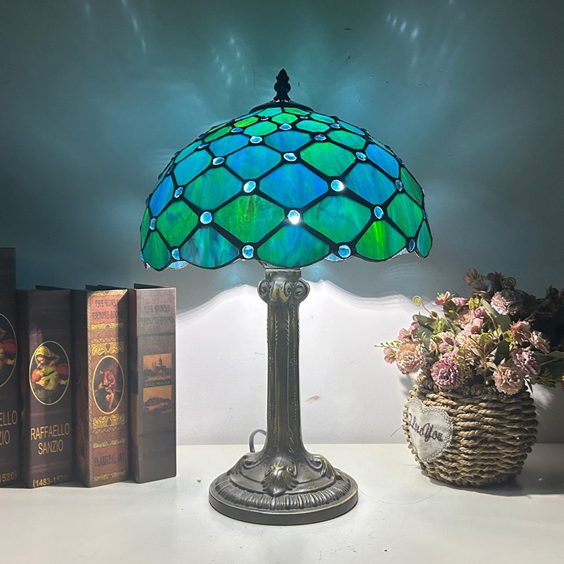 Lampada Tiffany da tavolo con portalampada interno