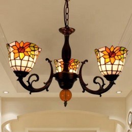 Lampadario in Stile Tiffany...