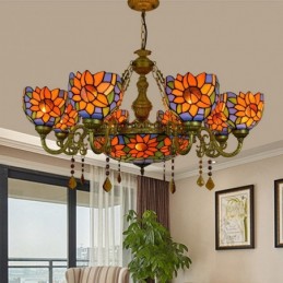 Lampadario in Stile Tiffany...